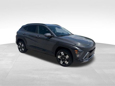 Used 2024 Hyundai Kona SEL AWD/4WD image 8