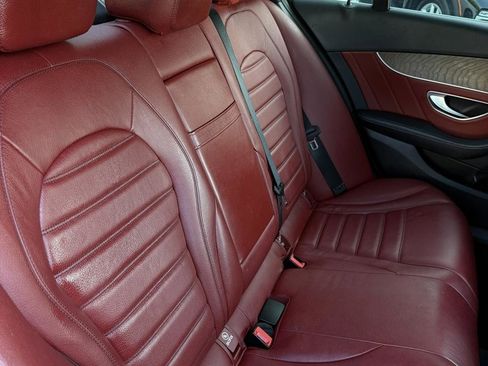 Used 2018 Mercedes-Benz C 300 4MATIC Sedan image 39