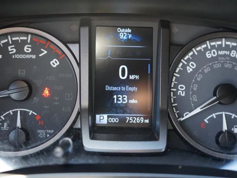 Used 2023 Toyota Tacoma TRD Off-Road AWD/4WD image 13