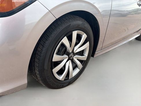 Used 2025 Honda Civic LX image 28
