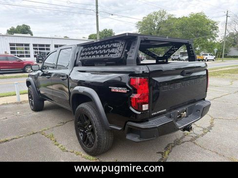 Used 2023 Chevrolet Colorado Trail Boss w/ Technology Package AWD/4WD image 4