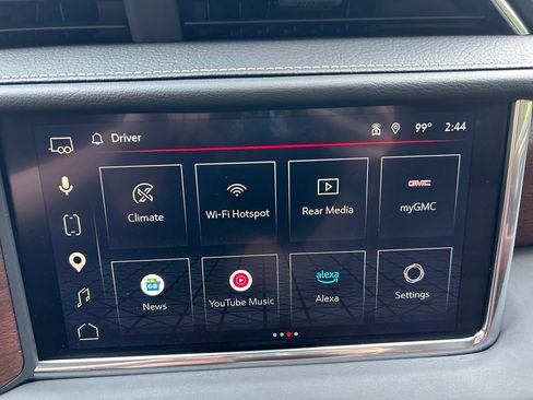 Used 2023 GMC Yukon Denali Ultimate AWD/4WD image 35