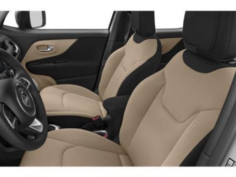 Used 2018 Jeep Renegade Altitude image 12