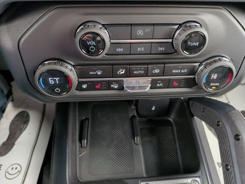 New 2026 Ford Bronco Badlands AWD/4WD image 21