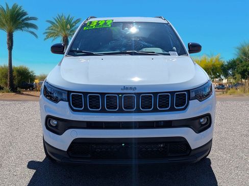 Used 2024 Jeep Compass Latitude image 8