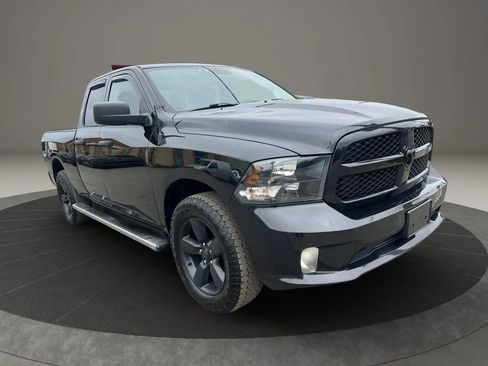 Used 2019 RAM 1500 Express w/ Express Value Package AWD/4WD image 2