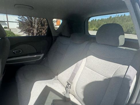 Used 2016 Kia Soul EV FWD image 40