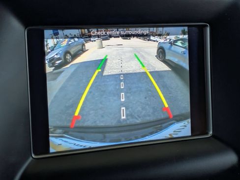 Used 2018 Jeep Grand Cherokee Laredo RWD image 19