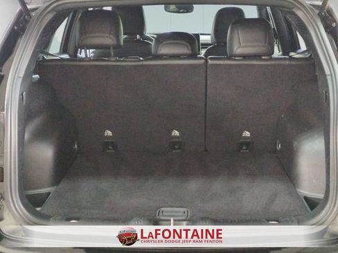 Used 2023 Jeep Compass Limited AWD/4WD image 28