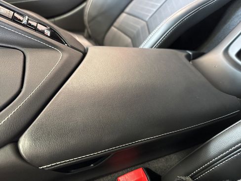 Used 2022 Chevrolet Corvette Stingray Preferred Cpe w/ Z51 Performance Package image 33