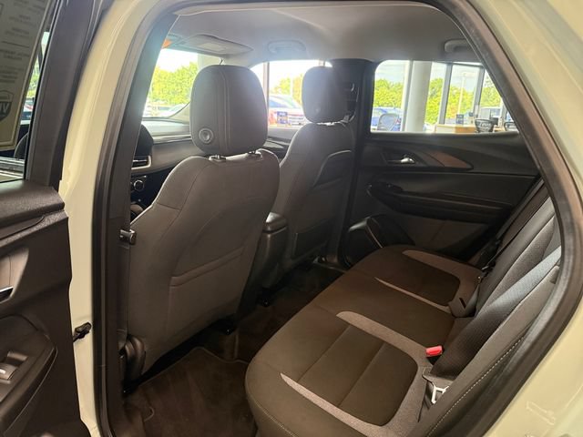 Used 2025 Chevrolet TrailBlazer LT AWD/4WD image 32