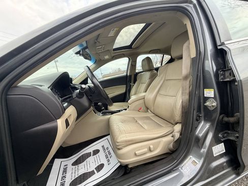 Used 2014 Acura ILX w/ Premium Package FWD image 24