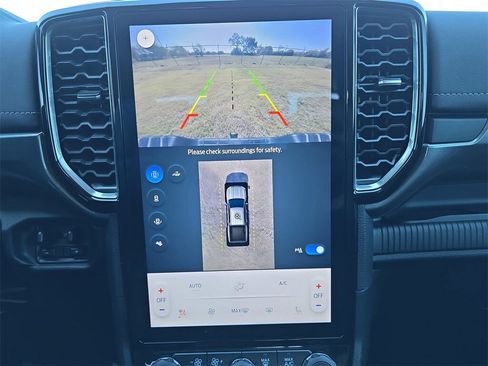 Used 2024 Ford Ranger Lariat w/ Advanced Towing Package image 21