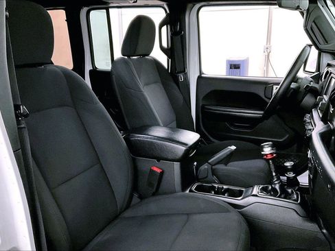 Used 2018 Jeep Wrangler Unlimited Sport S image 7