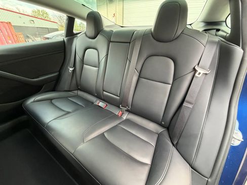 Used 2023 Tesla Model 3 Standard Range image 14