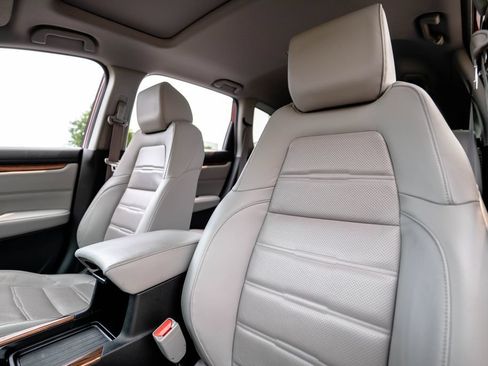 Used 2021 Honda CR-V Touring image 6