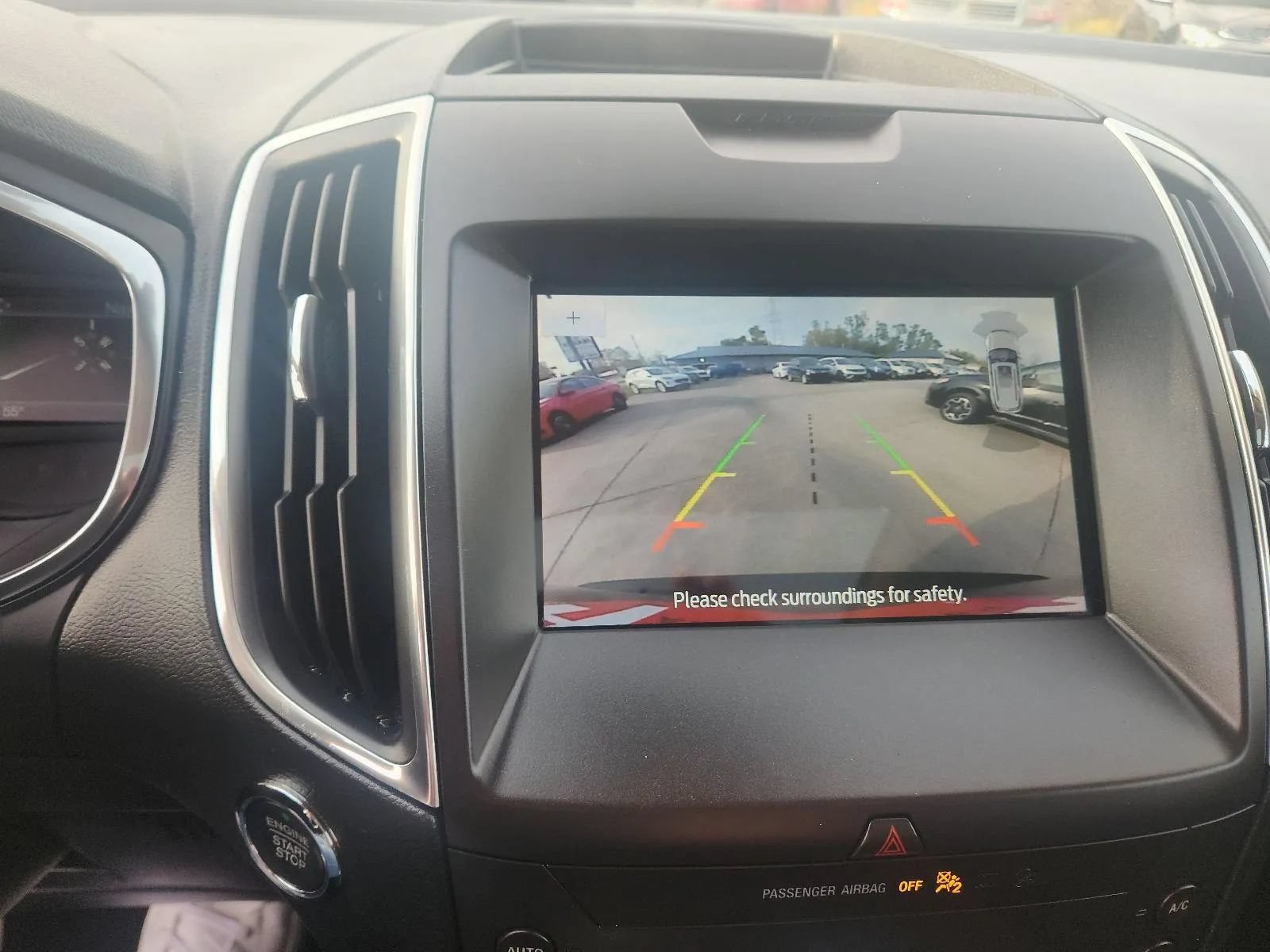 Used 2020 Ford Edge Titanium FWD image 17
