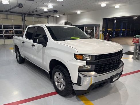 Used 2020 Chevrolet Silverado 1500 W/T w/ WT Safety Package AWD/4WD image 3