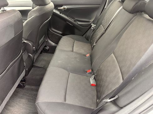 Used 2009 Pontiac Vibe AWD w/ Preferred Package image 6