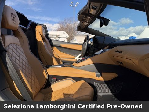 Used 2018 Lamborghini Aventador S image 53