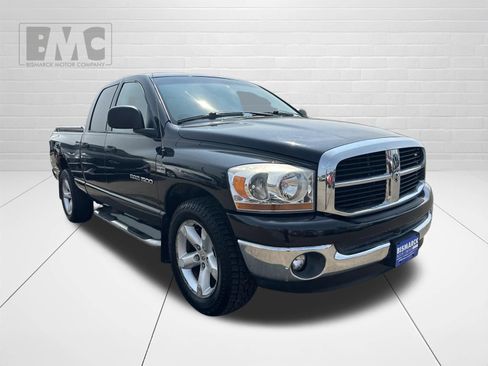 Used 2006 Dodge Ram 1500 Truck SLT RWD image 2