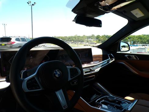 Used 2024 BMW X6 xDrive40i w/ Premium Package AWD/4WD image 8