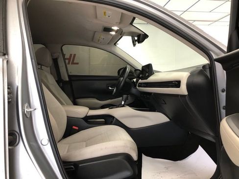 Used 2024 Honda HR-V LX image 12