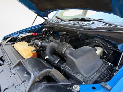 Used 2016 Ford F150 XLT AWD/4WD image 24