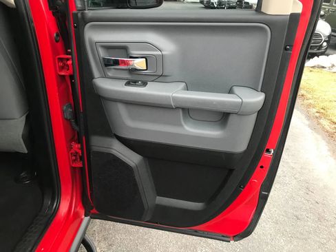 Used 2017 RAM 1500 Classic SLT image 46