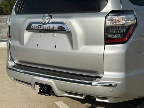 Used 2023 Toyota 4Runner Limited AWD/4WD image 5
