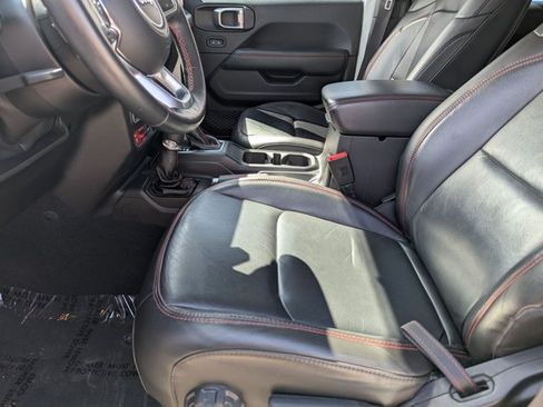 Used 2018 Jeep Wrangler Unlimited Rubicon AWD/4WD image 16
