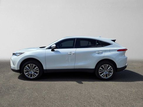 Certified 2024 Toyota Venza Limited AWD/4WD image 7