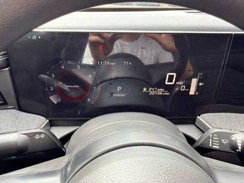 Used 2025 Nissan Kicks SV AWD/4WD image 53