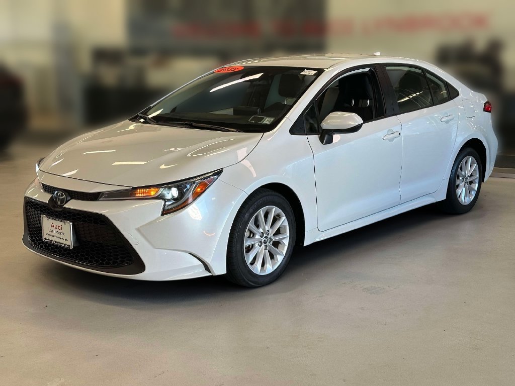 Used 2022 Toyota Corolla LE w/ LE Convenience Package FWD image 3
