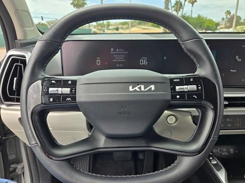 Used 2026 Kia Sorento S FWD image 19