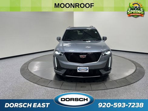 Used 2024 Cadillac XT6 Sport image 2
