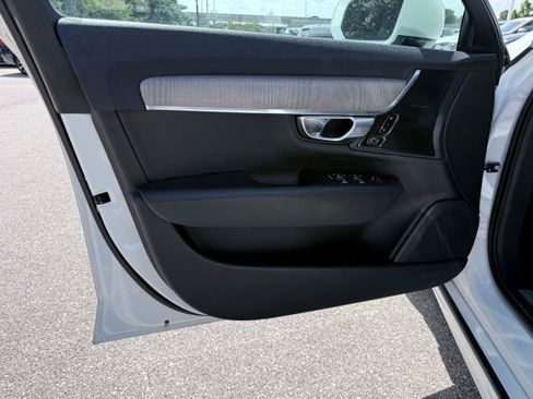 Certified 2023 Volvo S90 B6 Plus AWD/4WD image 8