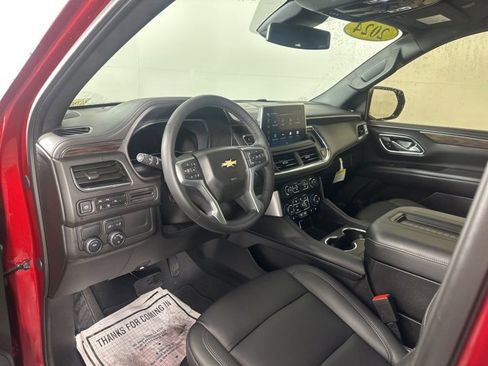 Used 2024 Chevrolet Tahoe LT w/ LT Signature Plus Package image 16