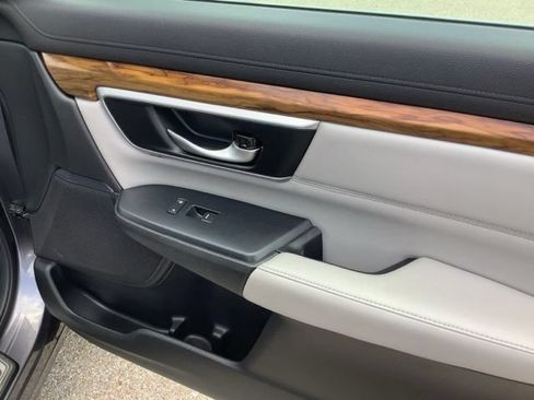 Used 2017 Honda CR-V Touring image 22