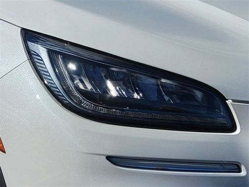 New 2026 Lincoln Corsair Premiere image 16