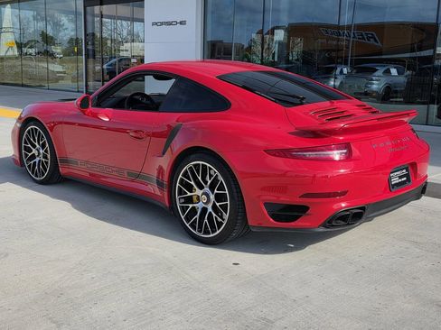 Used 2014 Porsche 911 Turbo image 3