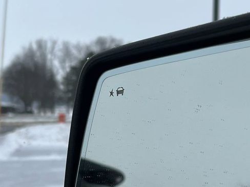 Used 2022 Chevrolet Silverado 1500 LTZ image 46