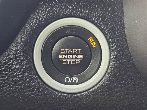 Used 2020 RAM 1500 Big Horn AWD/4WD image 22