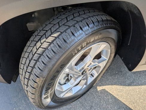 Used 2024 Hyundai Tucson SE image 21