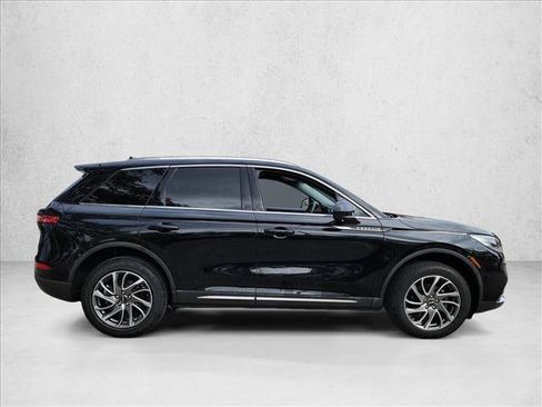 Used 2022 Lincoln Corsair FWD w/ Equipment Group 101A image 4