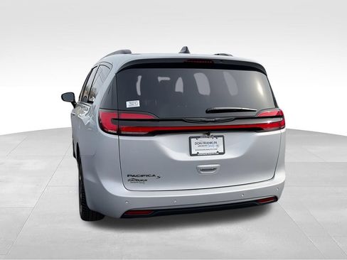 New 2026 Chrysler Pacifica Select w/ S Appearance Package FWD image 7
