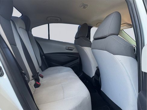 Used 2022 Toyota Corolla LE w/ Carpet Mat Package (TMS) FWD image 24