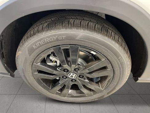 New 2026 Honda HR-V Sport image 11