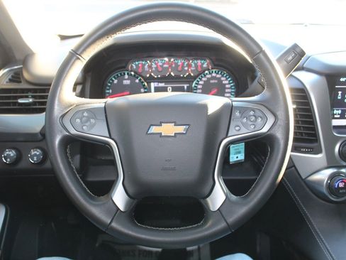 Used 2020 Chevrolet Suburban LS image 6