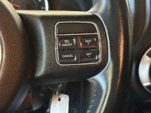 Used 2015 Jeep Wrangler Unlimited Sahara w/ Max Tow Package AWD/4WD image 13